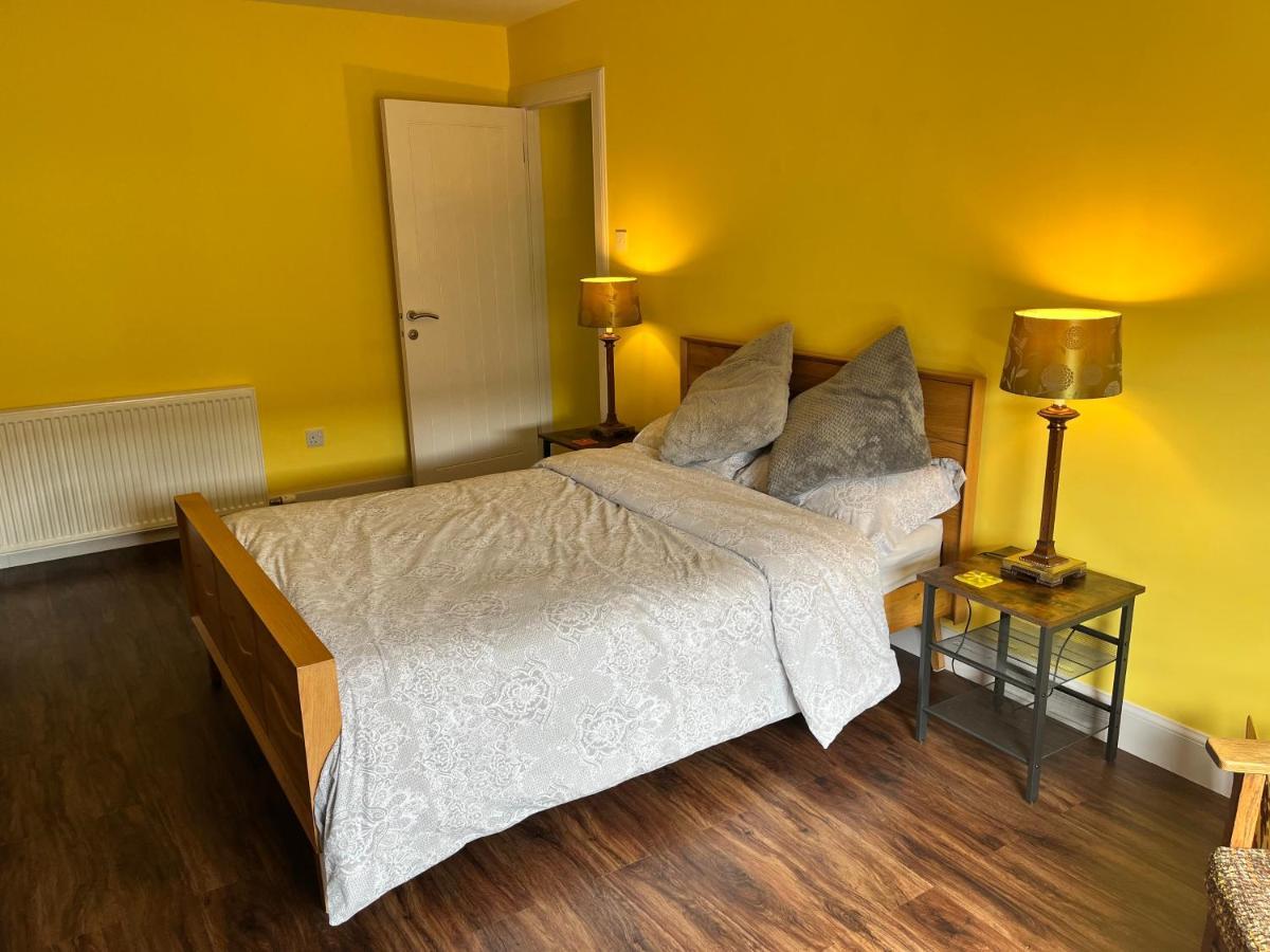 St John'S Town Of Dalry Glentress Apartment 1 Bagian luar foto